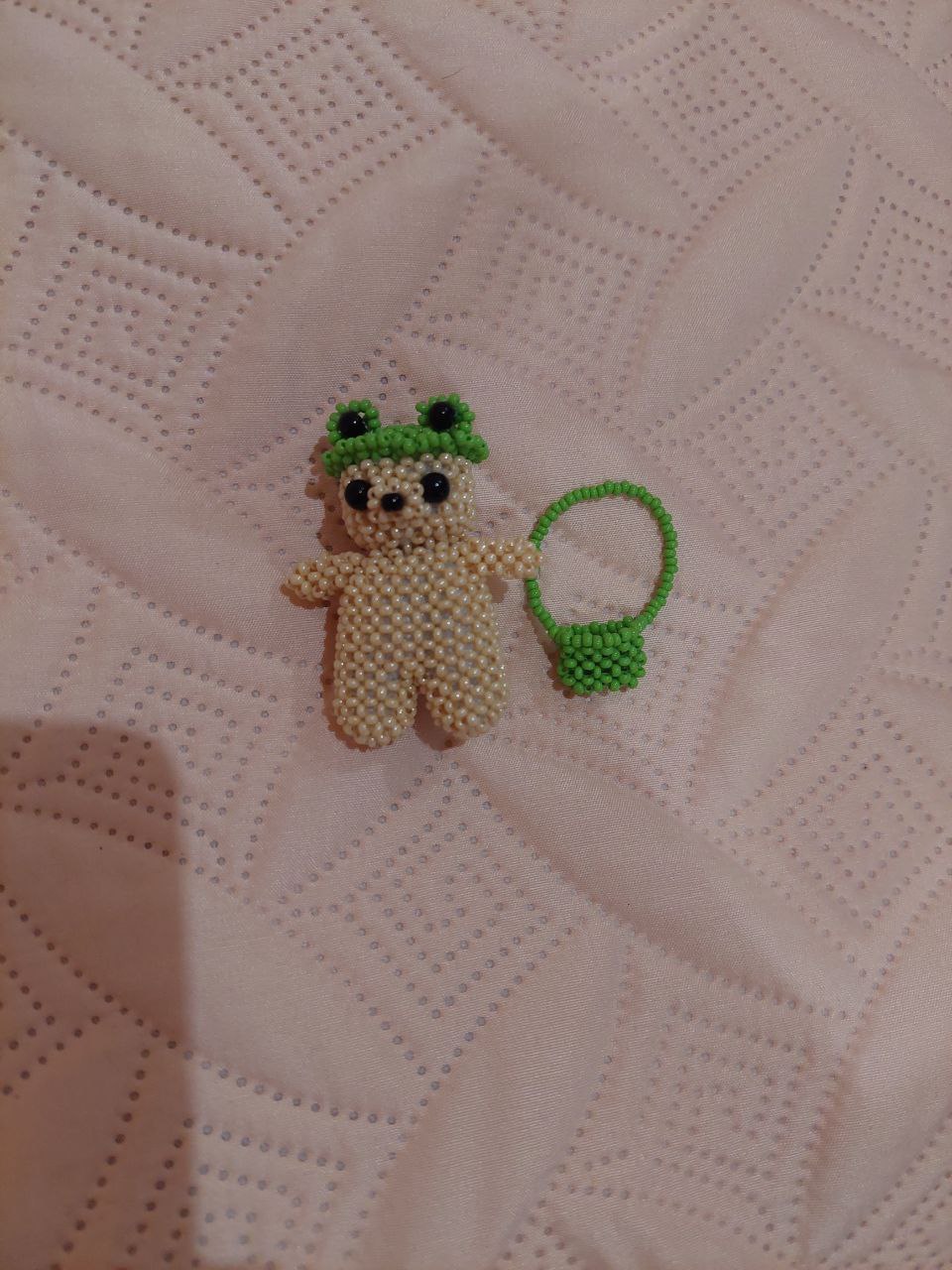 Ведмедик в шапочці жабенятка і з сумочкою 🐸🐻 - Зображення 3