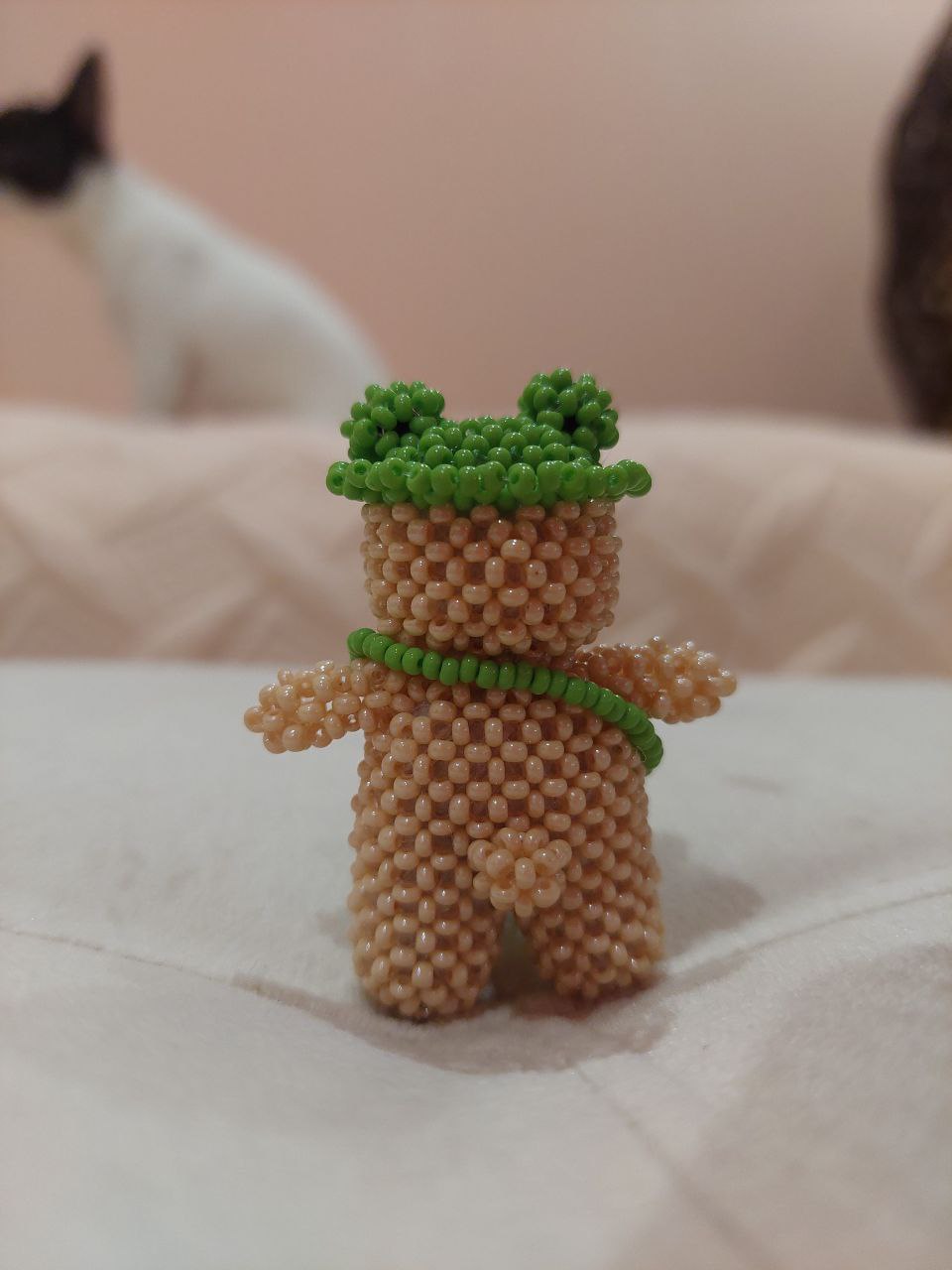 Ведмедик в шапочці жабенятка і з сумочкою 🐸🐻 - Зображення 2